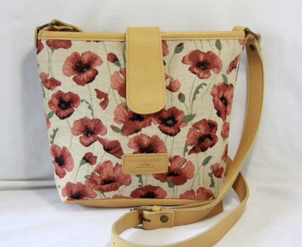 Sac à main en jacquard floral avec motifs de coquelicots, anses en cuir jaune. Artisanat français.